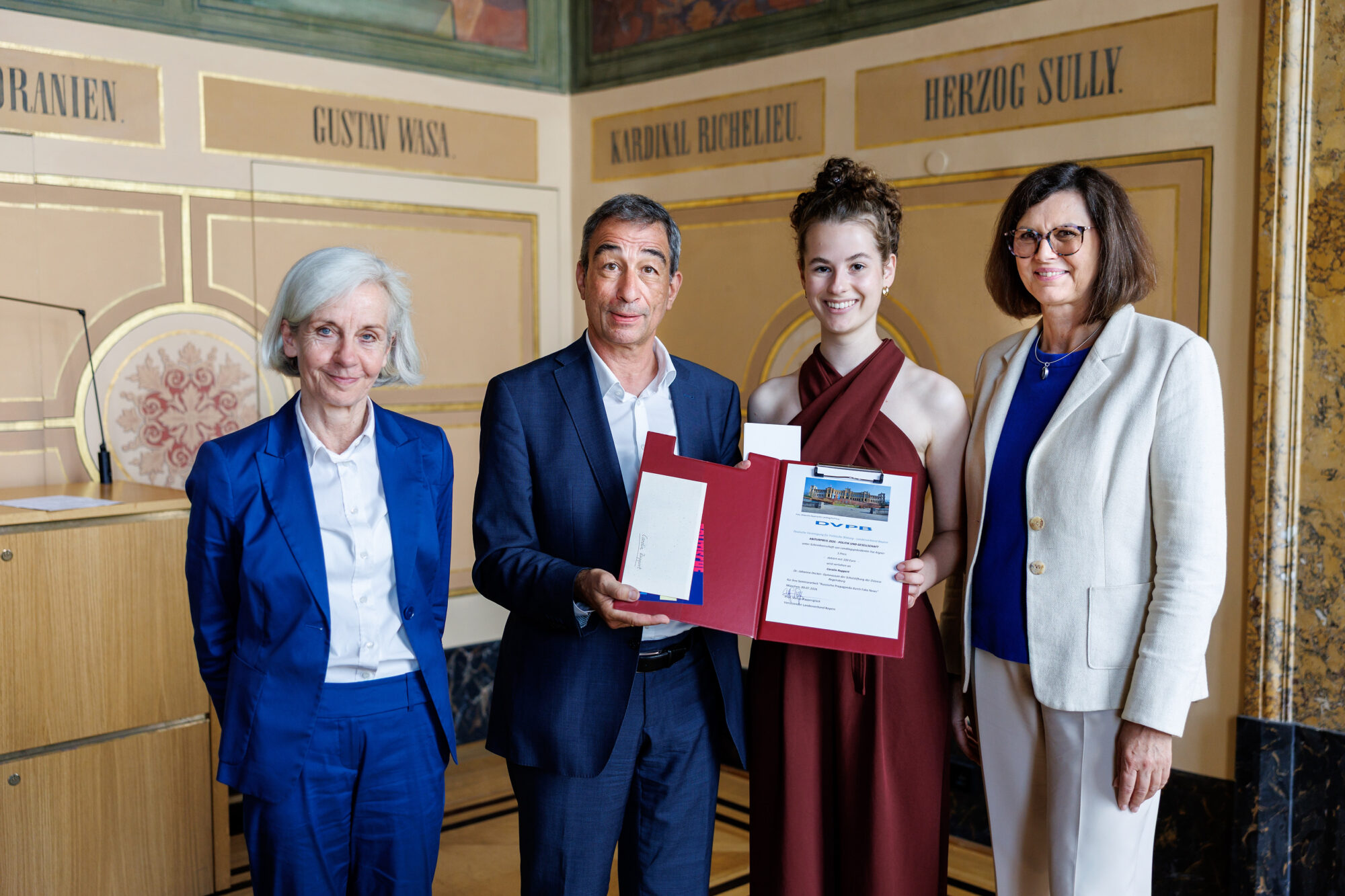Abiturpreis - Politik und Gesellschaft